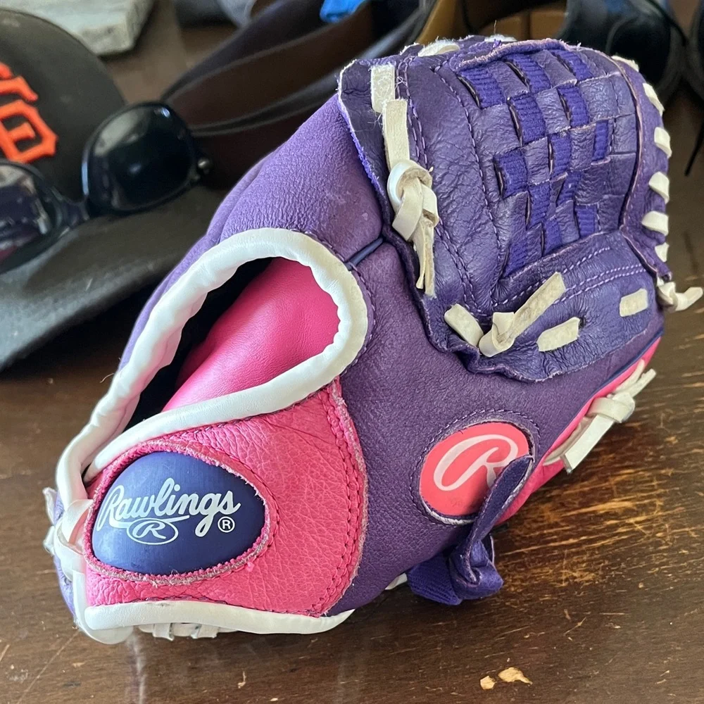 Rawlings Pink and Purple Kids Glove.
